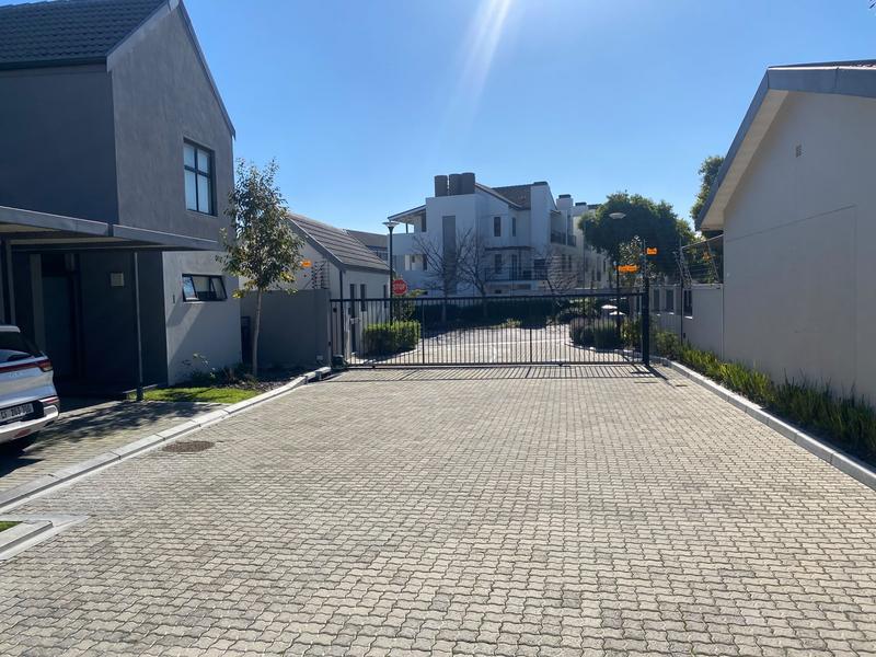 3 Bedroom Property for Sale in Silver Oaks Western Cape